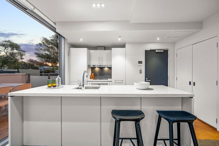 Photo of property in Maison Apartments, 112/16 Huron Street, Takapuna, Auckland, 0622