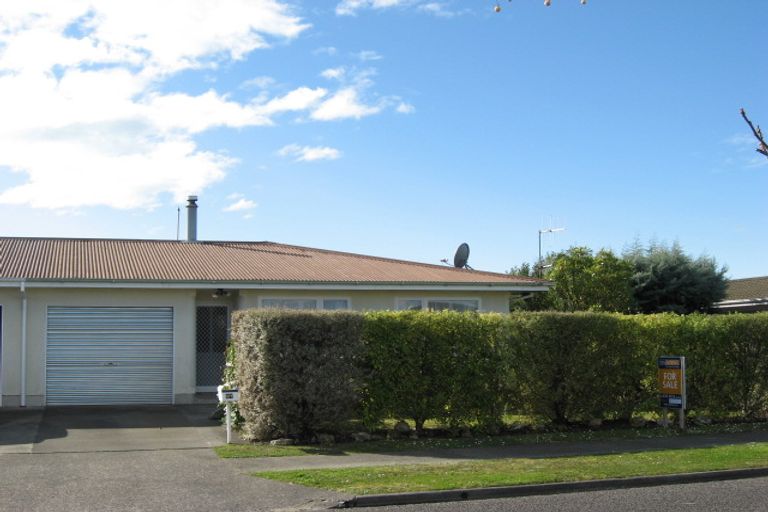 Photo of property in 97 Clarence Cox Crescent, Pirimai, Napier, 4112