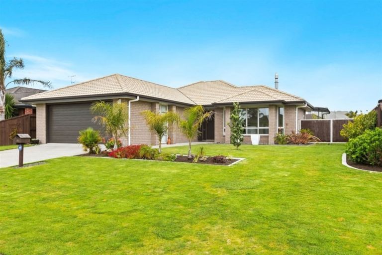 Photo of property in 45 Carrington Drive, Papamoa Beach, Papamoa, 3118