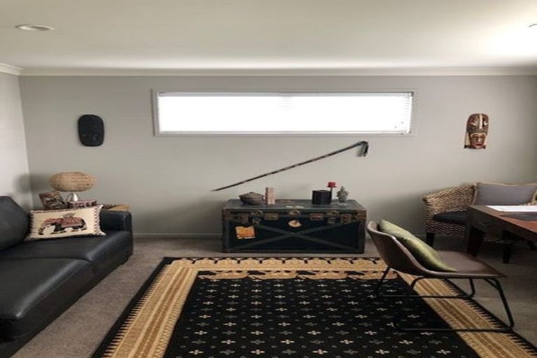 Photo of property in 116b Mcleod Road, Te Atatu South, Auckland, 0610