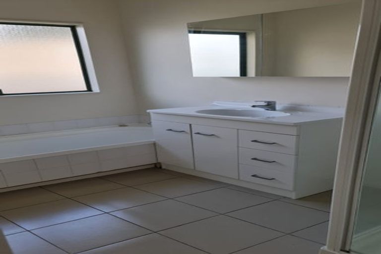 Photo of property in 1/191 Gills Road, Half Moon Bay, Auckland, 2014