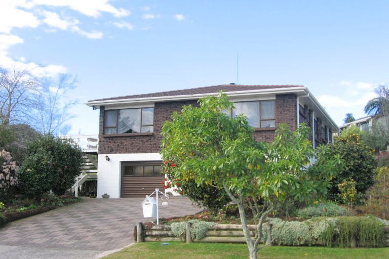 Photo of property in 100 Tobie Place, Whangamata, 3620