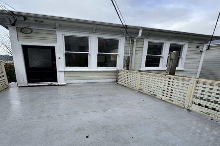 Photo of property in 355 The Terrace, Te Aro, Wellington, 6011