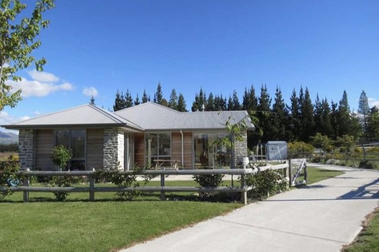 Photo of property in 32 Little Maude Drive, Lake Hawea, Wanaka, 9382