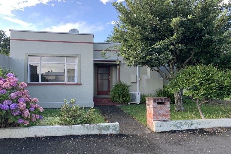 Photo of property in 486 Ferguson Street, Hokowhitu, Palmerston North, 4410