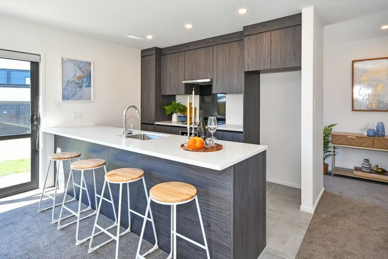 Photo of property in 11 Poutawa Lane, Clarks Beach, 2122