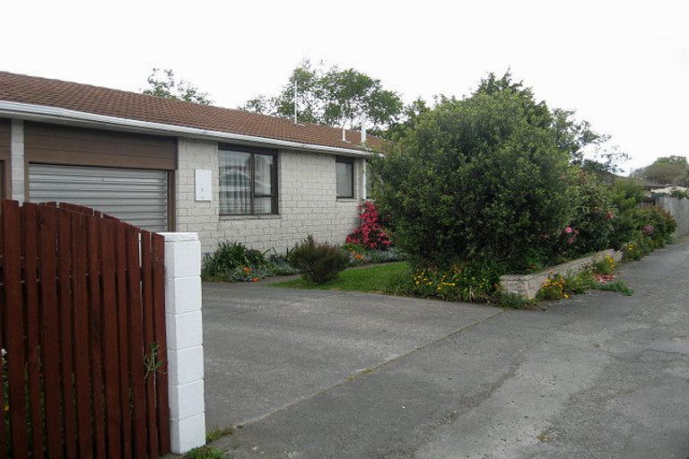 Photo of property in 2/160b Highsted Road, Casebrook, Christchurch, 8051