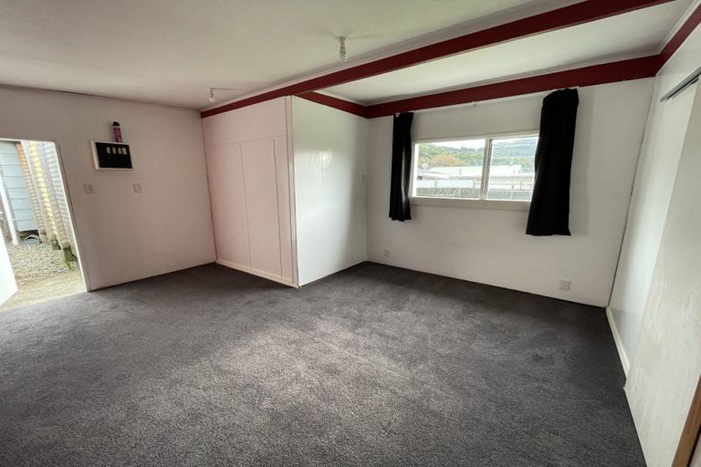 Photo of property in 24 Durham Street, Picton, 7220