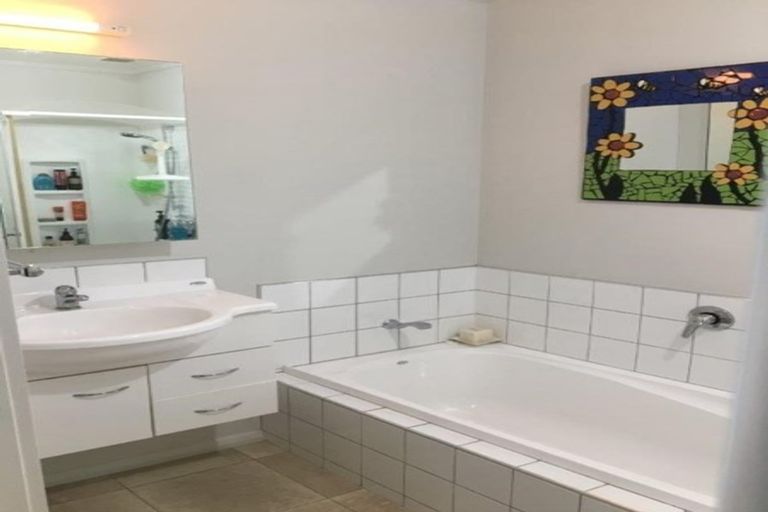 Photo of property in 45 Richmond Street, Cambridge, 3434