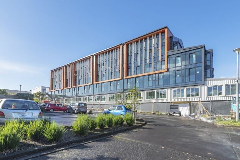 Photo of property in 7e/30 Westward Ho, Glen Eden, Auckland, 0602