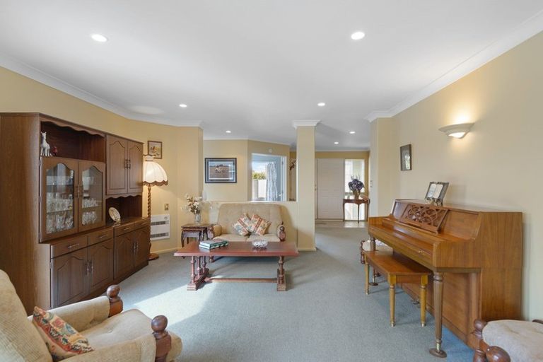 Photo of property in 3 Devon Crescent, Darfield, 7510