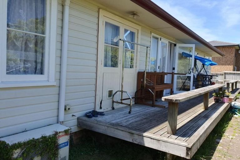 Photo of property in 9 Adams Road, Manurewa, Auckland, 2102