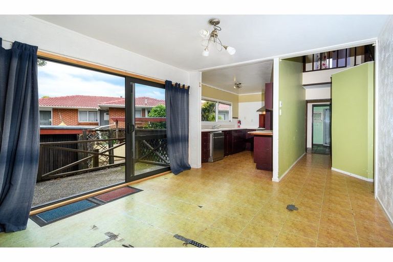 Photo of property in 7 Zita Maria Drive, Massey, Auckland, 0614