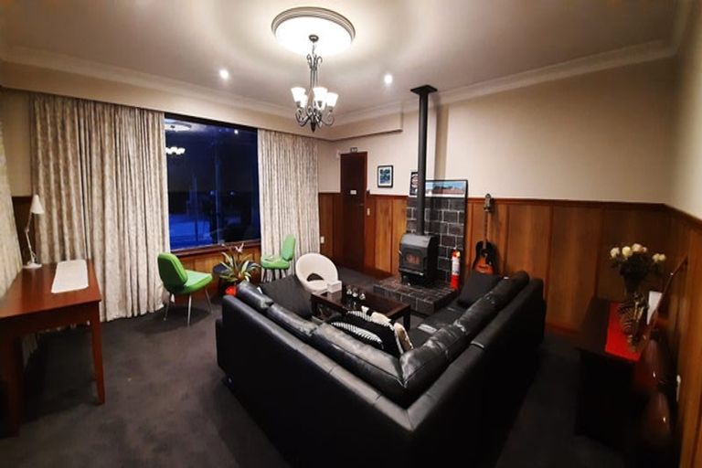 Photo of property in 361 Karori Road, Karori, Wellington, 6012