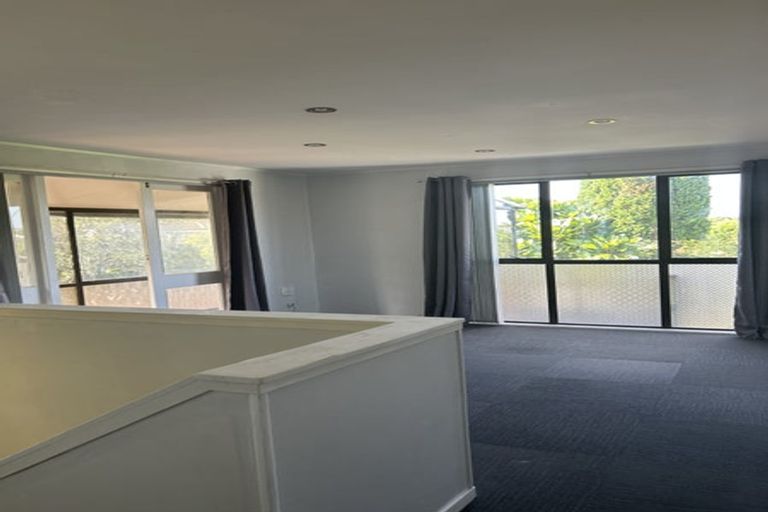 Photo of property in 31 Waimai Avenue, Weymouth, Auckland, 2103