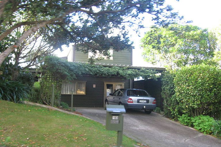 Photo of property in 10 Turriff Crescent, Tawa, Wellington, 5028