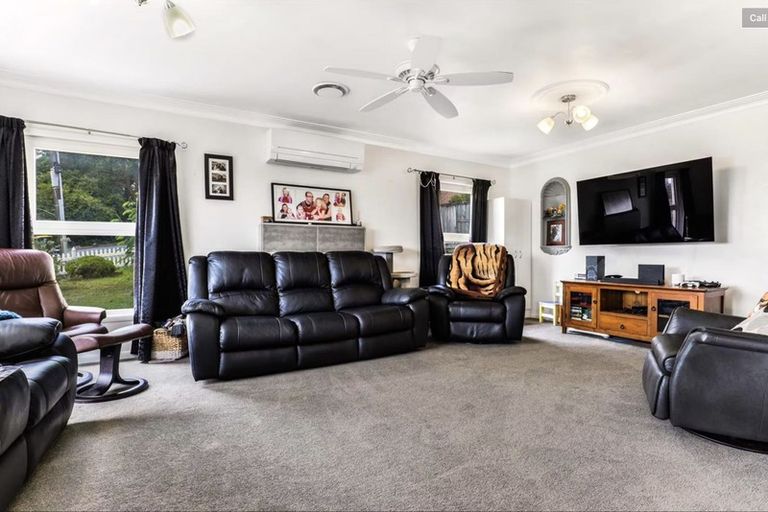 Photo of property in 33 Red Hill Road, Red Hill, Papakura, 2110