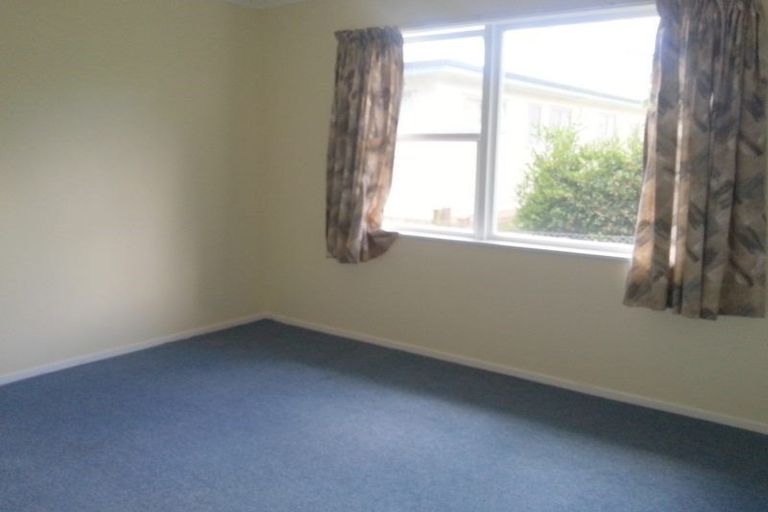 Photo of property in 36a Kingdale Road, Henderson, Auckland, 0610