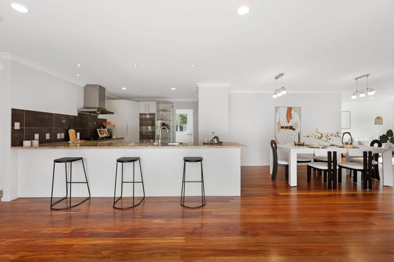 Photo of property in 42 Shelter Drive, Greenhithe, Auckland, 0632