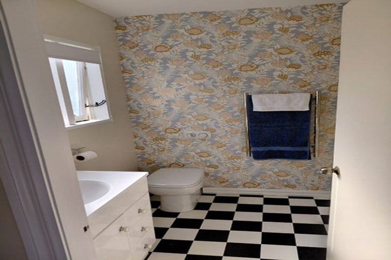 Photo of property in 28 Talavera Terrace, Kelburn, Wellington, 6012