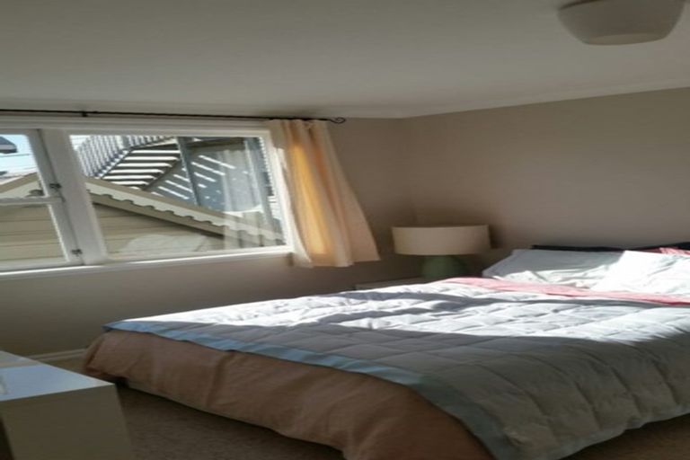 Photo of property in 35 Austin Street, Mount Victoria, Wellington, 6011