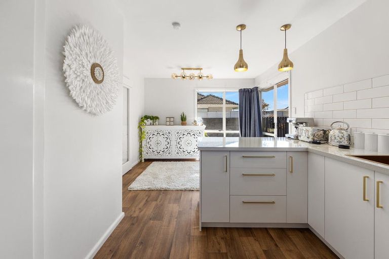 Photo of property in 83 Breezes Road, Avondale, Christchurch, 8061