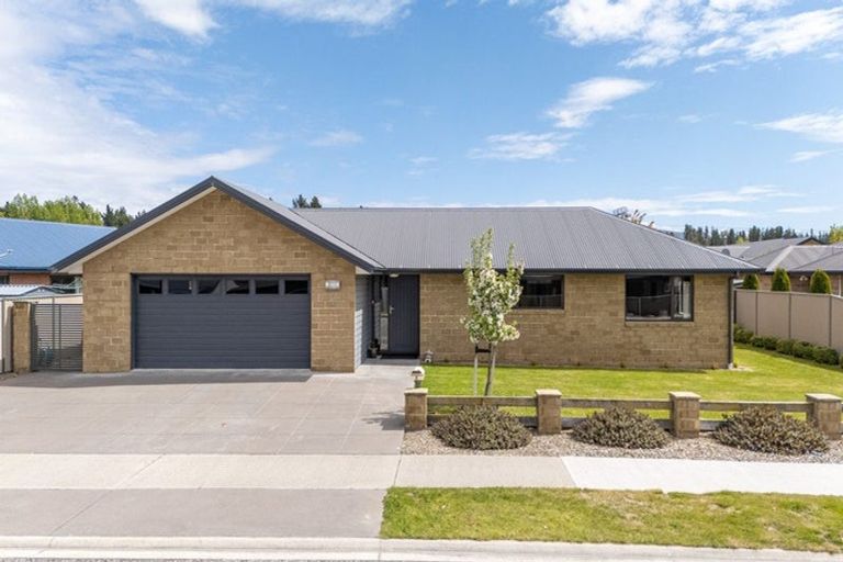 Photo of property in 8 Henderson Drive, Alexandra, 9320