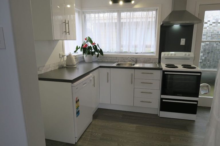 Photo of property in 1/12 Crisp Avenue, Pukekohe, 2120