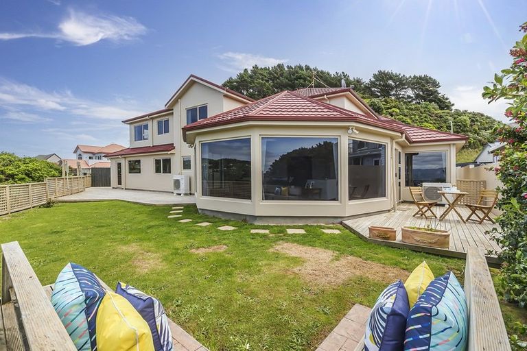 Photo of property in 36 Downing Street, Crofton Downs, Wellington, 6035