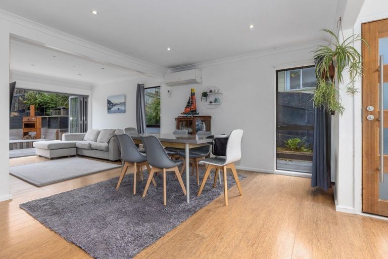 Photo of property in 32 Thimble Lane, Whitby, Porirua, 5024