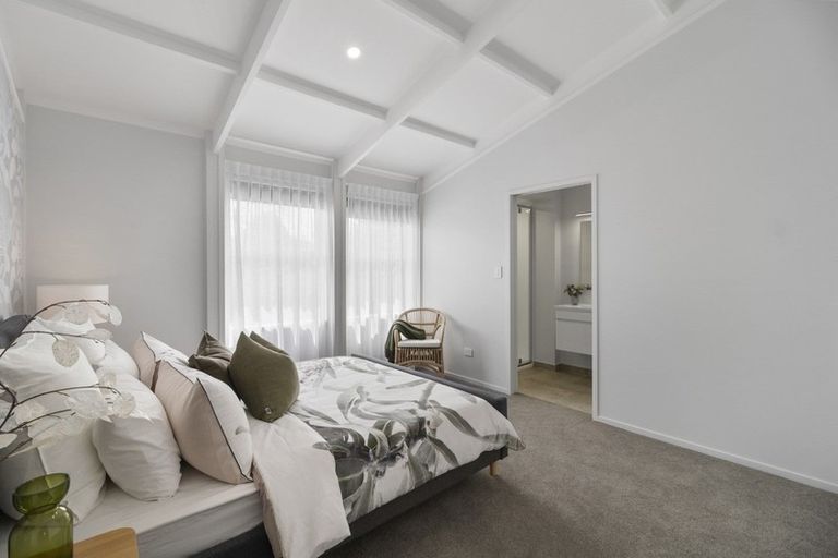 Photo of property in 96 Eliot Street, New Plymouth, 4310