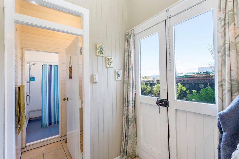 Photo of property in 94 Gordon Road, Mosgiel, 9024