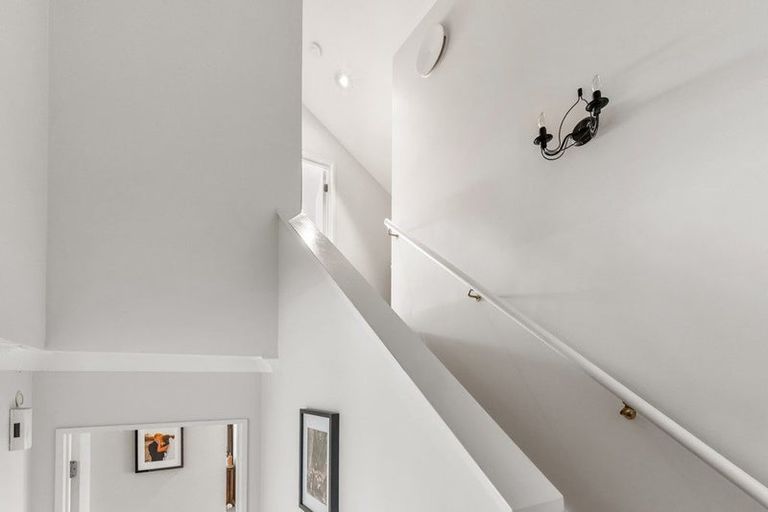 Photo of property in 4 Hendrika Court, Hobsonville, Auckland, 0618