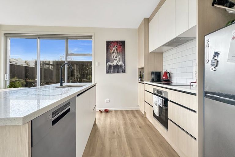 Photo of property in 2/89 Salisbury Road, Birkdale, Auckland, 0626