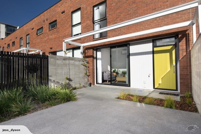 Photo of property in 14 Uku Lane, Hobsonville, Auckland, 0616