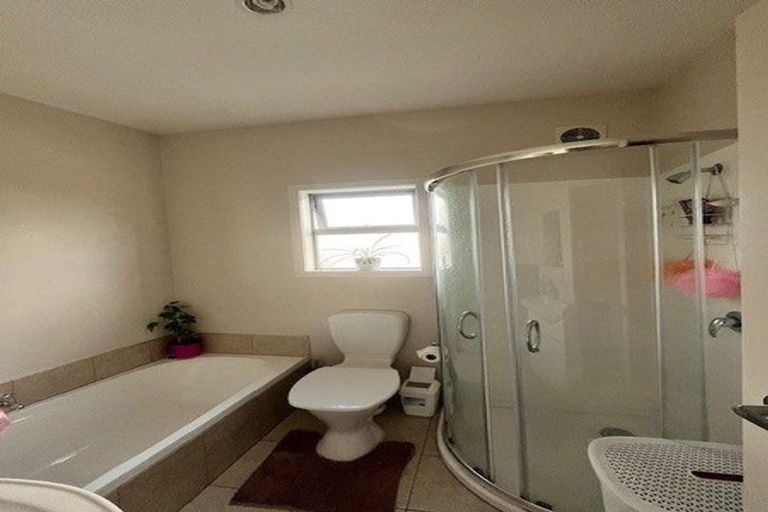 Photo of property in 8a Opapa Street, Titahi Bay, Porirua, 5022