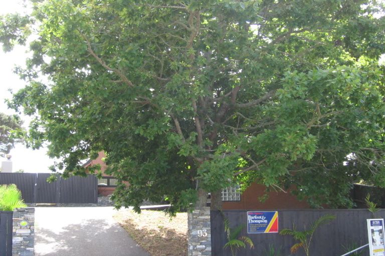 Photo of property in 95 Aeroview Drive, Beach Haven, Auckland, 0626