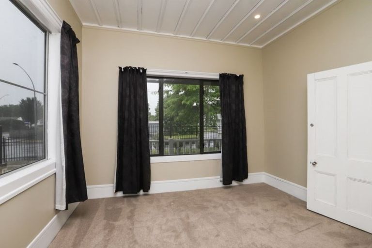 Photo of property in 2 Jolly Street, Frankton, Hamilton, 3204