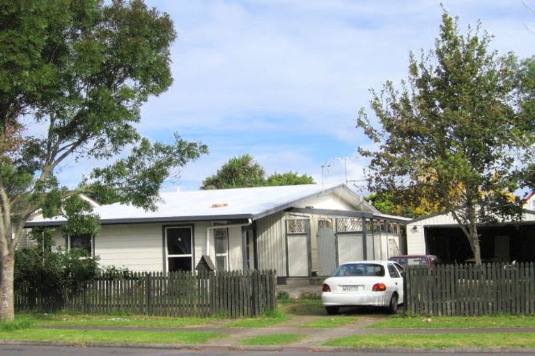 Photo of property in 73 Sunderlands Road, Half Moon Bay, Auckland, 2012