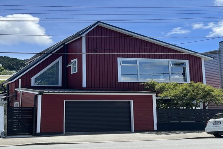 Photo of property in 28 Kilbirnie Crescent, Kilbirnie, Wellington, 6022