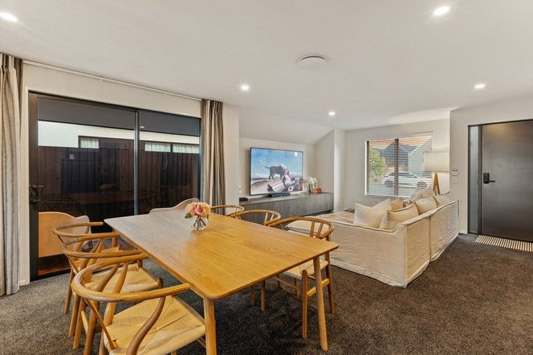 Photo of property in 27 Eminence Drive, Northwood, Christchurch, 8051