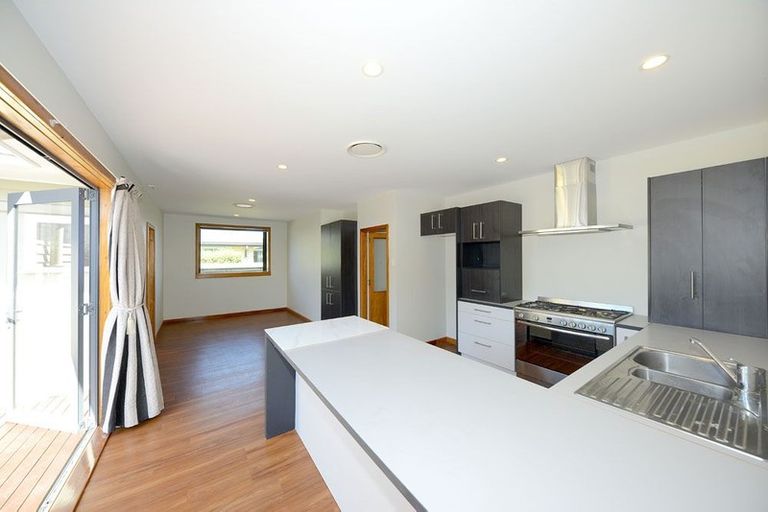 Photo of property in 258 Hills Road, Mairehau, Christchurch, 8013