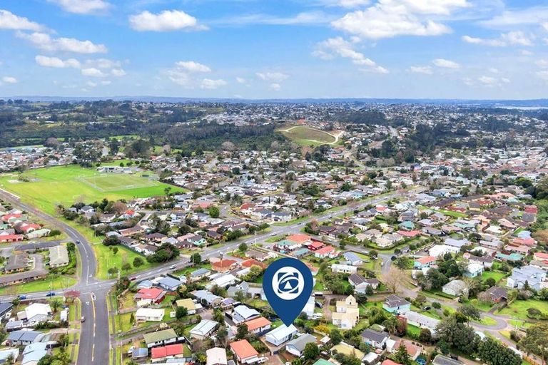 Photo of property in 2/12 Cameron Place, Ranui, Auckland, 0612