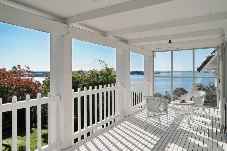 Photo of property in 26 Seamount Terrace, Mount Pleasant, Christchurch, 8081