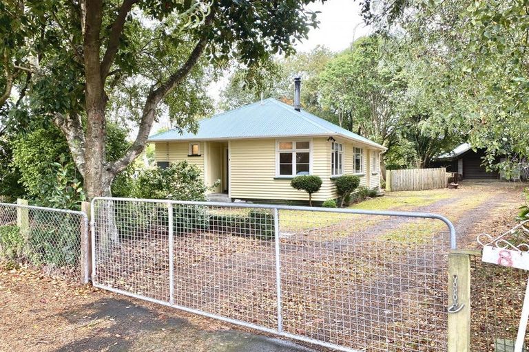 Photo of property in 8 Saint John Street, Southbridge, 7602