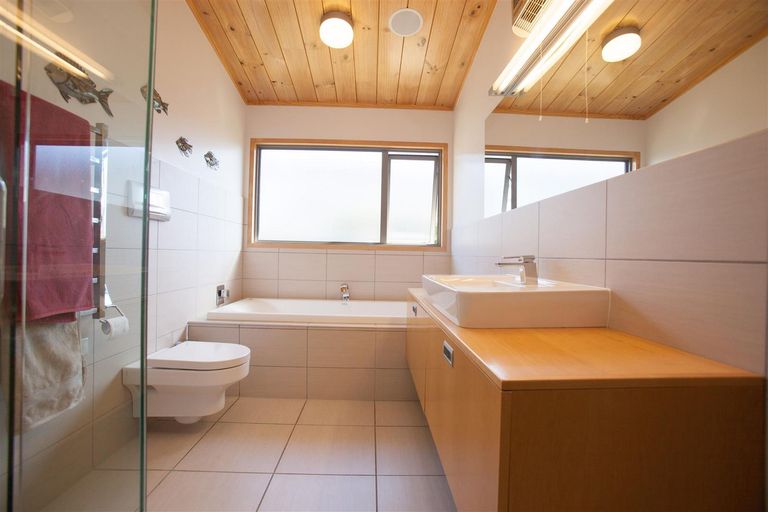 Photo of property in 6 Sams Place, Lake Tekapo, 7999