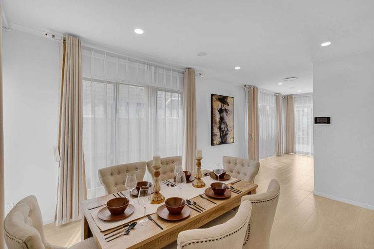 Photo of property in 62 Donegal Park Drive, Flat Bush, Auckland, 2019