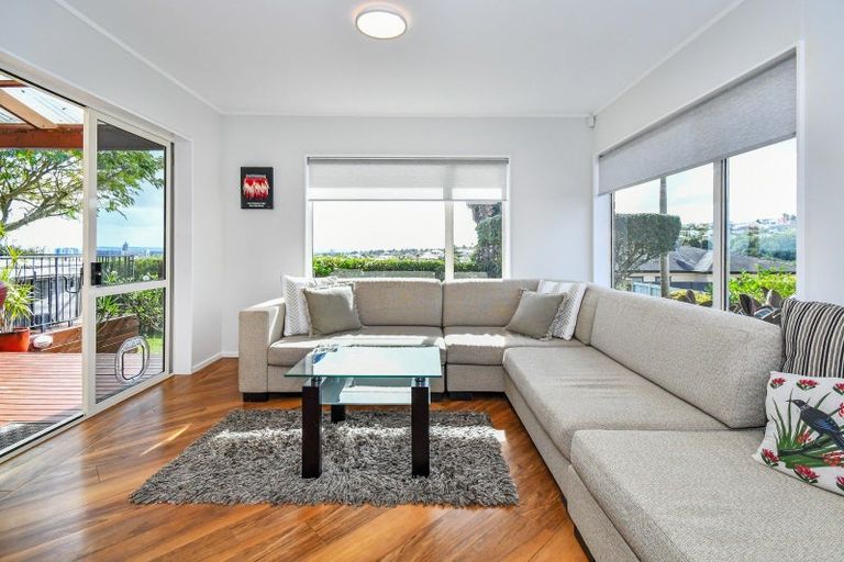 Photo of property in 12 Ilex Place, Totara Heights, Auckland, 2105