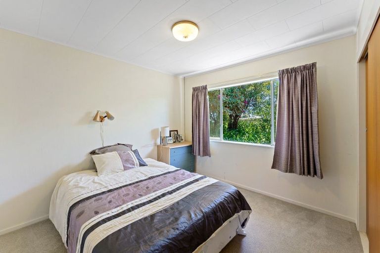 Photo of property in 44 Toi Street, Otaki Beach, Otaki, 5512
