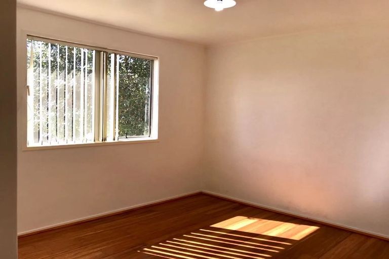 Photo of property in 53 Dissmeyer Drive, Clover Park, Auckland, 2019
